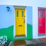 Enjoy Reykjavík Yellow Door Apartment